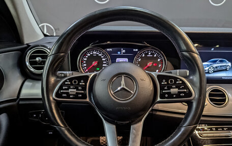 Mercedes-Benz E-Класс, 2019 год, 3 130 000 рублей, 21 фотография