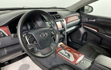 Toyota Camry, 2012 год, 1 449 000 рублей, 10 фотография