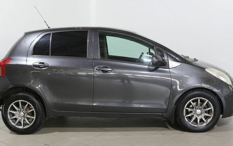 Toyota Yaris III рестайлинг, 2007 год, 480 000 рублей, 4 фотография