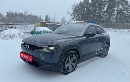 Mazda MX-30, 2020 год, 2 500 000 рублей, 3 фотография