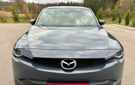 Mazda MX-30, 2020 год, 2 500 000 рублей, 28 фотография