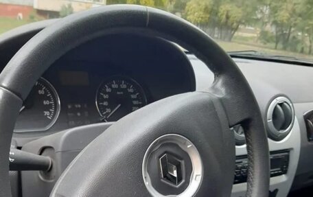 Renault Sandero I, 2011 год, 649 900 рублей, 2 фотография