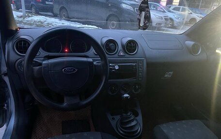 Ford Fiesta, 2006 год, 450 000 рублей, 5 фотография