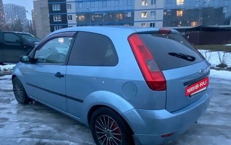 Ford Fiesta, 2006 год, 450 000 рублей, 2 фотография