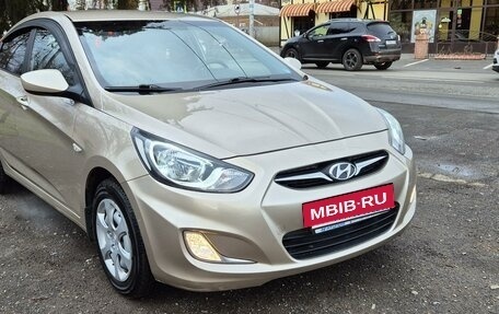 Hyundai Solaris II рестайлинг, 2012 год, 990 000 рублей, 2 фотография