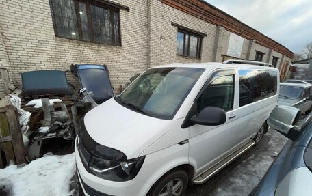 Volkswagen Caravelle T6 рестайлинг, 2015 год, 2 450 000 рублей, 3 фотография