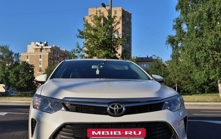 Toyota Camry, 2016 год, 1 110 000 рублей, 2 фотография