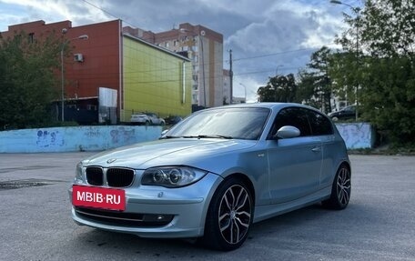 BMW 1 серия, 2007 год, 850 000 рублей, 2 фотография