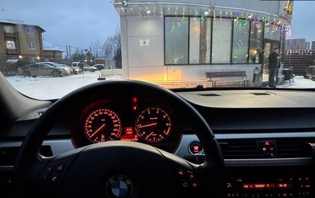 BMW 3 серия, 2009 год, 900 000 рублей, 6 фотография