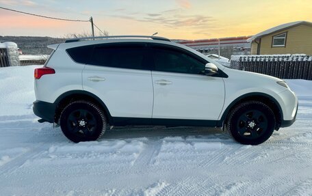 Toyota RAV4, 2013 год, 2 200 000 рублей, 4 фотография