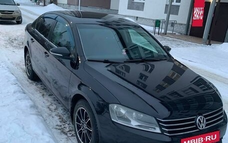 Volkswagen Passat B7, 2012 год, 1 000 000 рублей, 2 фотография