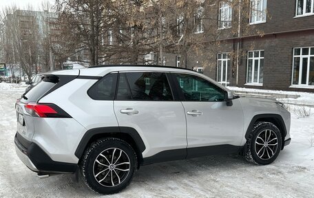 Toyota RAV4, 2019 год, 2 430 000 рублей, 12 фотография