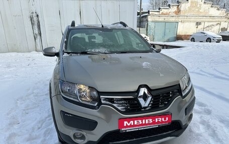 Renault Sandero II рестайлинг, 2015 год, 999 999 рублей, 2 фотография