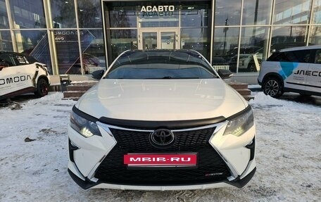 Toyota Camry, 2017 год, 1 760 000 рублей, 8 фотография