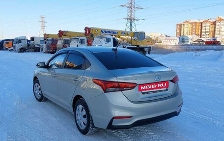 Hyundai Solaris II рестайлинг, 2018 год, 888 000 рублей, 5 фотография