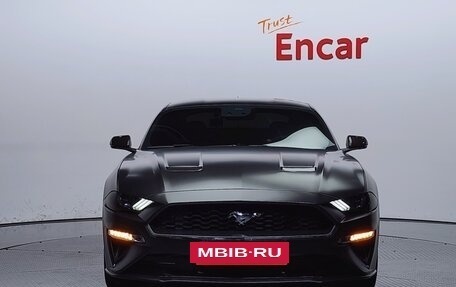 Ford Mustang VI рестайлинг, 2020 год, 3 100 000 рублей, 2 фотография