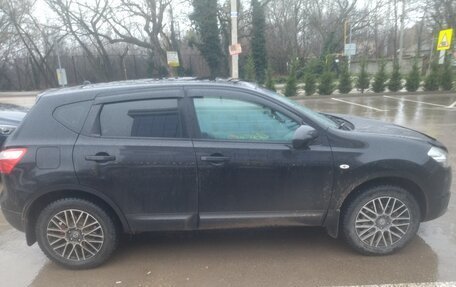 Nissan Qashqai, 2010 год, 950 000 рублей, 2 фотография