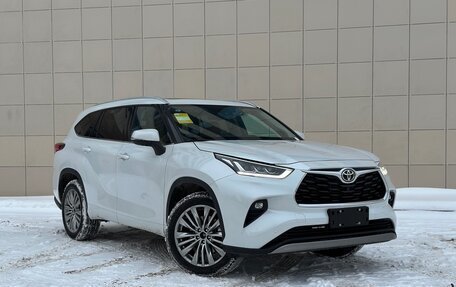 Toyota Highlander, 2024 год, 6 550 000 рублей, 1 фотография