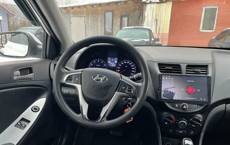 Hyundai Solaris II рестайлинг, 2014 год, 940 000 рублей, 9 фотография