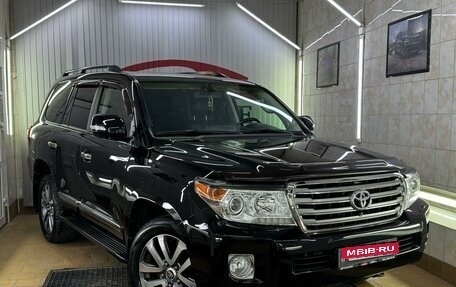 Toyota Land Cruiser 200, 2012 год, 3 950 000 рублей, 3 фотография