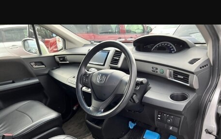 Honda Freed I, 2013 год, 1 360 000 рублей, 8 фотография