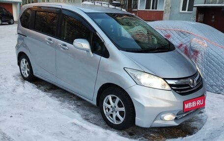 Honda Freed I, 2013 год, 1 360 000 рублей, 5 фотография