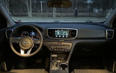 KIA Sportage IV рестайлинг, 2020 год, 2 650 000 рублей, 17 фотография