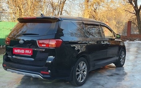 KIA Carnival III, 2018 год, 3 350 000 рублей, 11 фотография