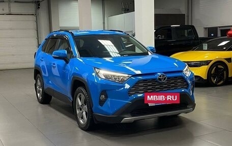 Toyota RAV4, 2019 год, 3 735 000 рублей, 7 фотография