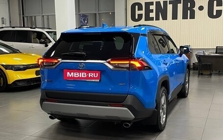 Toyota RAV4, 2019 год, 3 735 000 рублей, 5 фотография