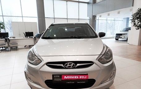 Hyundai Solaris II рестайлинг, 2012 год, 750 000 рублей, 2 фотография