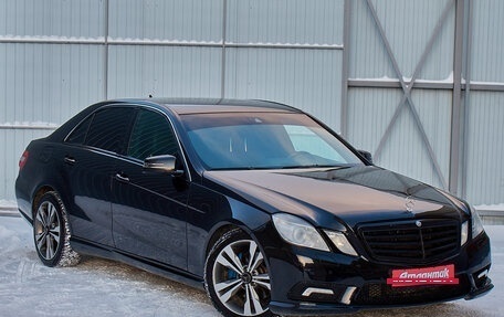 Mercedes-Benz E-Класс, 2010 год, 1 495 000 рублей, 3 фотография