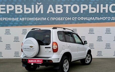 Chevrolet Niva I рестайлинг, 2017 год, 899 000 рублей, 5 фотография