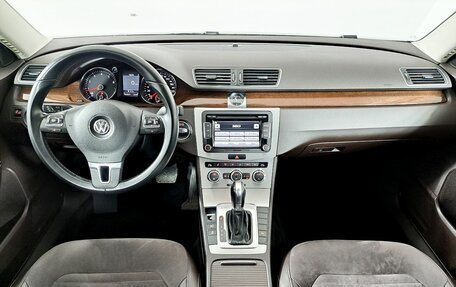 Volkswagen Passat B7, 2012 год, 1 270 000 рублей, 17 фотография