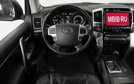 Toyota Land Cruiser 200, 2014 год, 4 800 000 рублей, 35 фотография