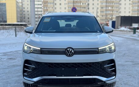 Volkswagen Tiguan, 2024 год, 5 600 000 рублей, 8 фотография