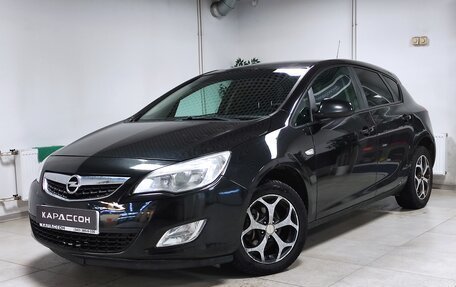 Opel Astra J, 2011 год, 690 000 рублей, 1 фотография