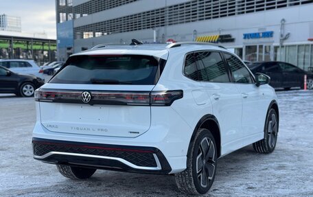 Volkswagen Tiguan, 2024 год, 5 600 000 рублей, 5 фотография