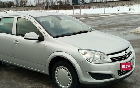 Opel Astra H, 2013 год, 1 фотография