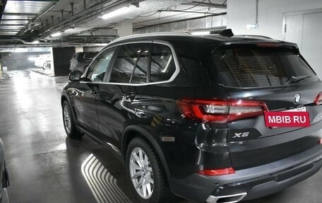 BMW X5, 2019 год, 8 300 000 рублей, 2 фотография