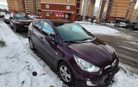 Hyundai Solaris II рестайлинг, 2013 год, 850 000 рублей, 7 фотография