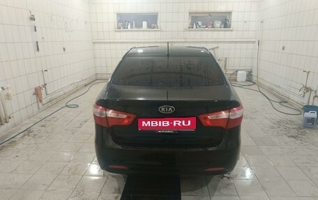 KIA Rio III рестайлинг, 2011 год, 680 000 рублей, 3 фотография