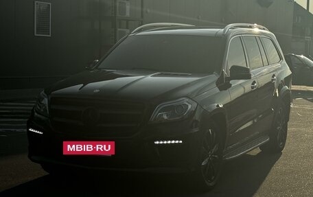 Mercedes-Benz GL-Класс, 2012 год, 2 700 000 рублей, 2 фотография