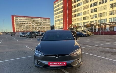 Tesla Model X I, 2018 год, 4 100 000 рублей, 30 фотография