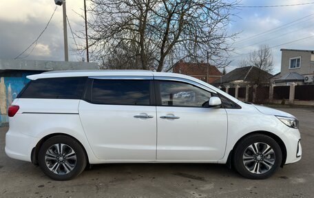 KIA Carnival III, 2019 год, 3 100 000 рублей, 4 фотография