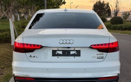 Audi A4, 2020 год, 2 450 000 рублей, 6 фотография