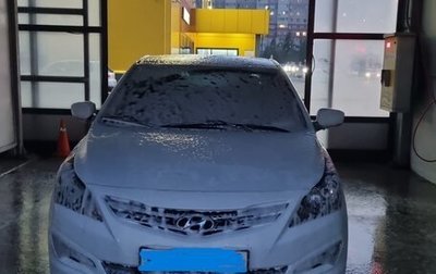 Hyundai Solaris II рестайлинг, 2015 год, 725 000 рублей, 1 фотография