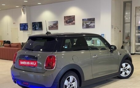 MINI Hatch, 2018 год, 2 050 000 рублей, 2 фотография