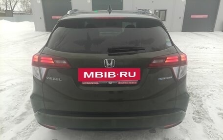 Honda Vezel, 2015 год, 1 800 000 рублей, 8 фотография