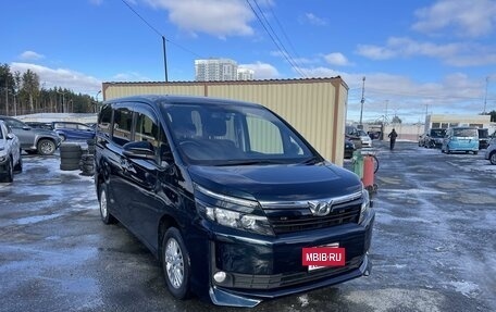 Toyota Voxy III, 2014 год, 1 868 000 рублей, 5 фотография